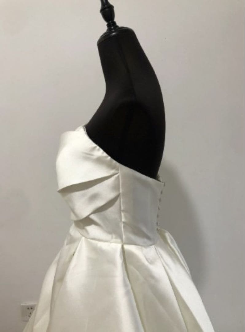 ミカド風サテンドレス　ドレスプロダクション