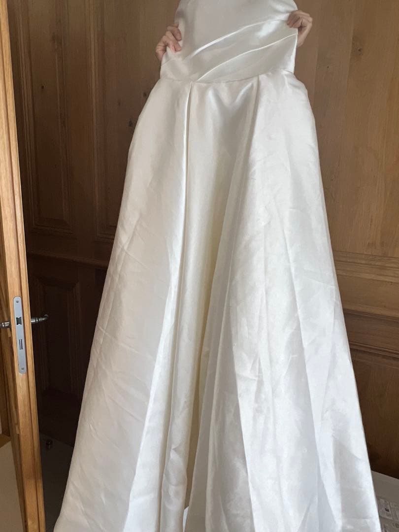 ミカド風サテンドレス　ドレスプロダクション