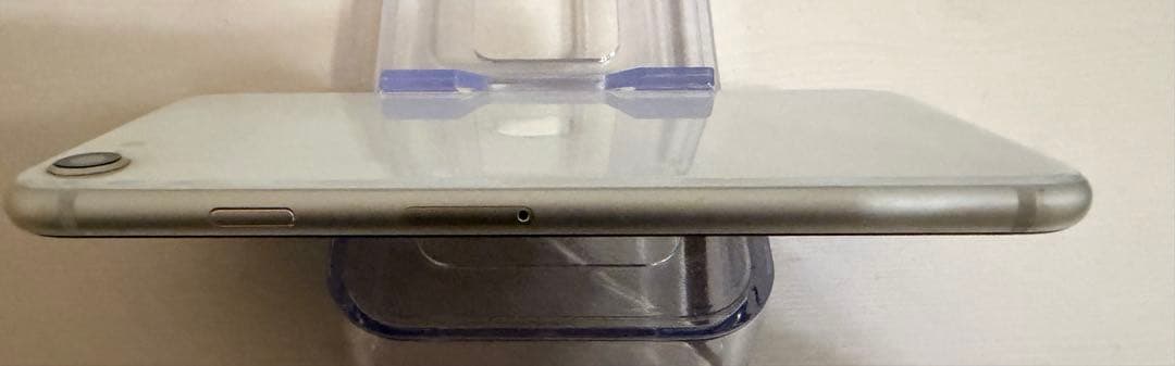 【超美品】iPhone SE3 第3世代 SIMフリー 128GB スターライト