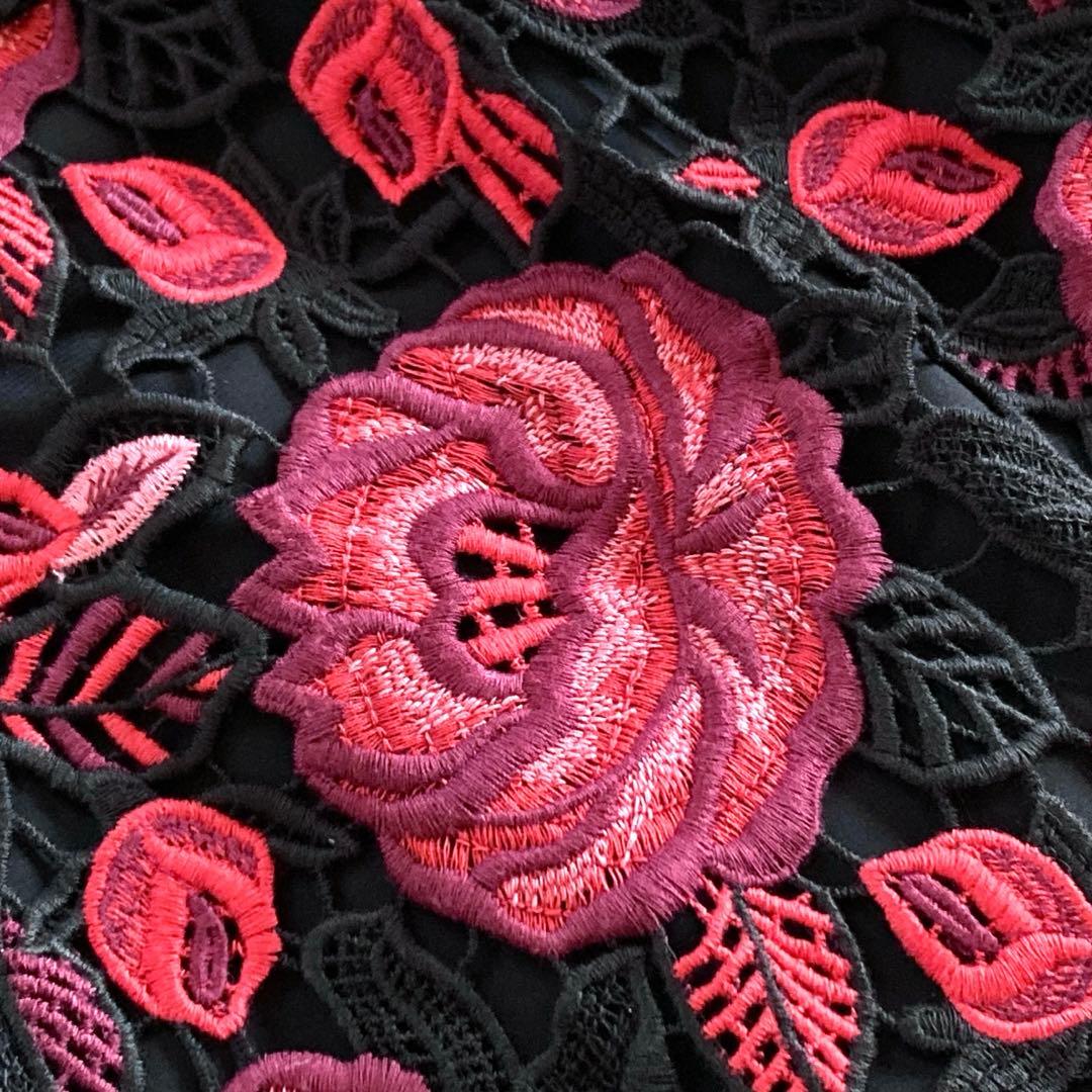 【美品/雑誌掲載】アリスアンドオリビア バラ刺繍 花柄 レース ロングワンピース