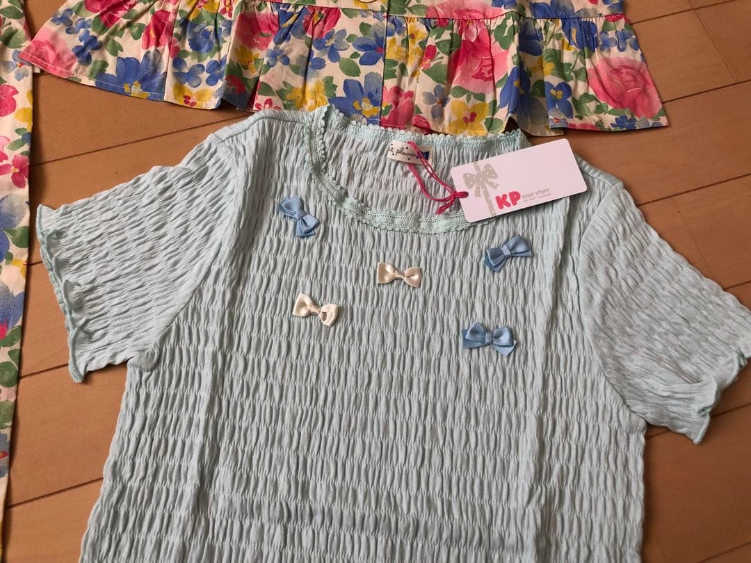 新品♡KP 花柄セットアップとシャーリングカットソーセット 150