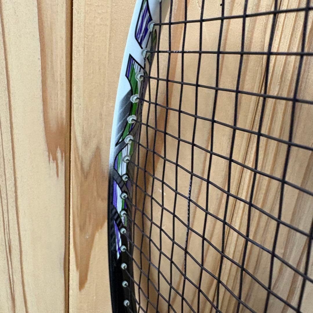 【美品】YONEX ヨネックス NANOFLARE 200 バトミントンラケット