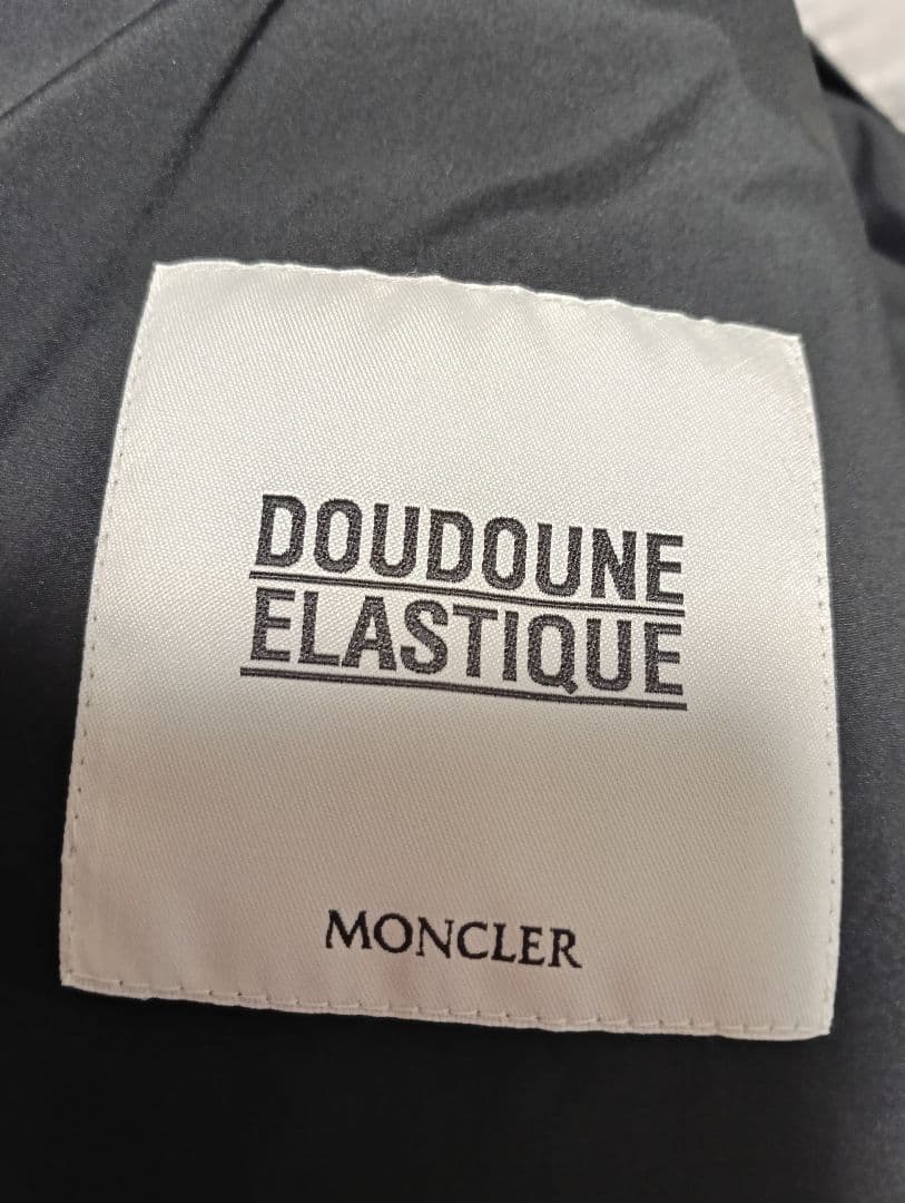 MONCLER ダウンベストTOLONNE （2）M　美品