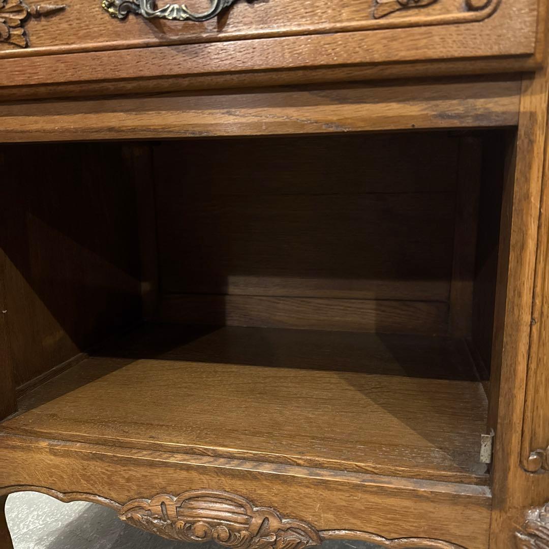 年末年始saleヴィンテージ　木製サイドテーブル　引き出し／扉収納付き　2