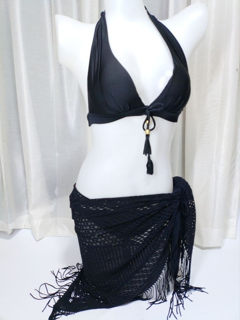 サンアイ Ai ノンワイヤービキニ ブラック Mサイズ 中古 美品 パレオ付き