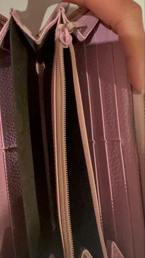 GUCCI ピンクレザーボスコ 長財布