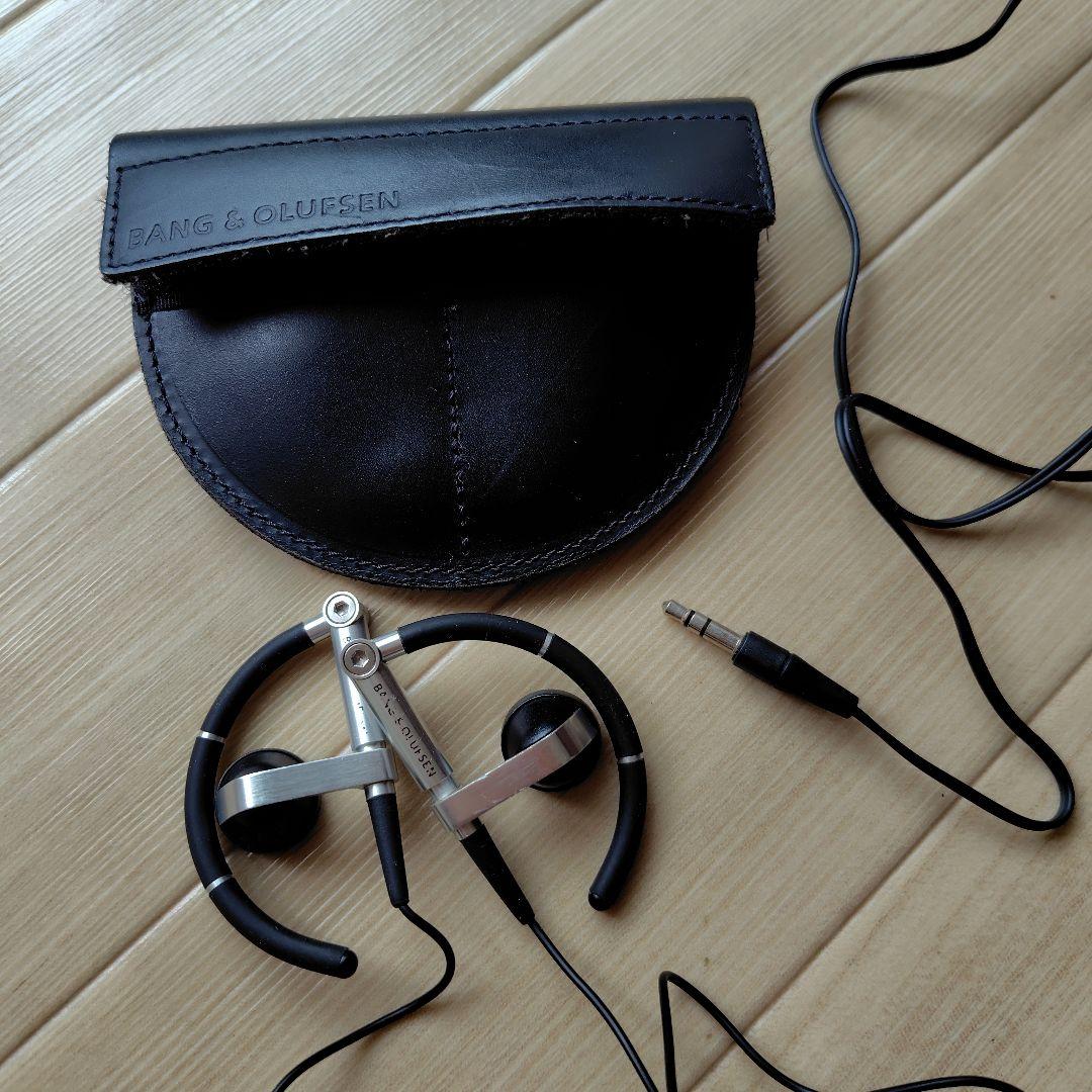 フック型イヤホンとレザーケースセット