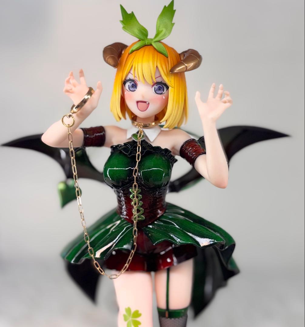 ぐ*す様 五等分の花嫁　中野四葉　フィギュア　リペイント　小悪魔ver ゴールド