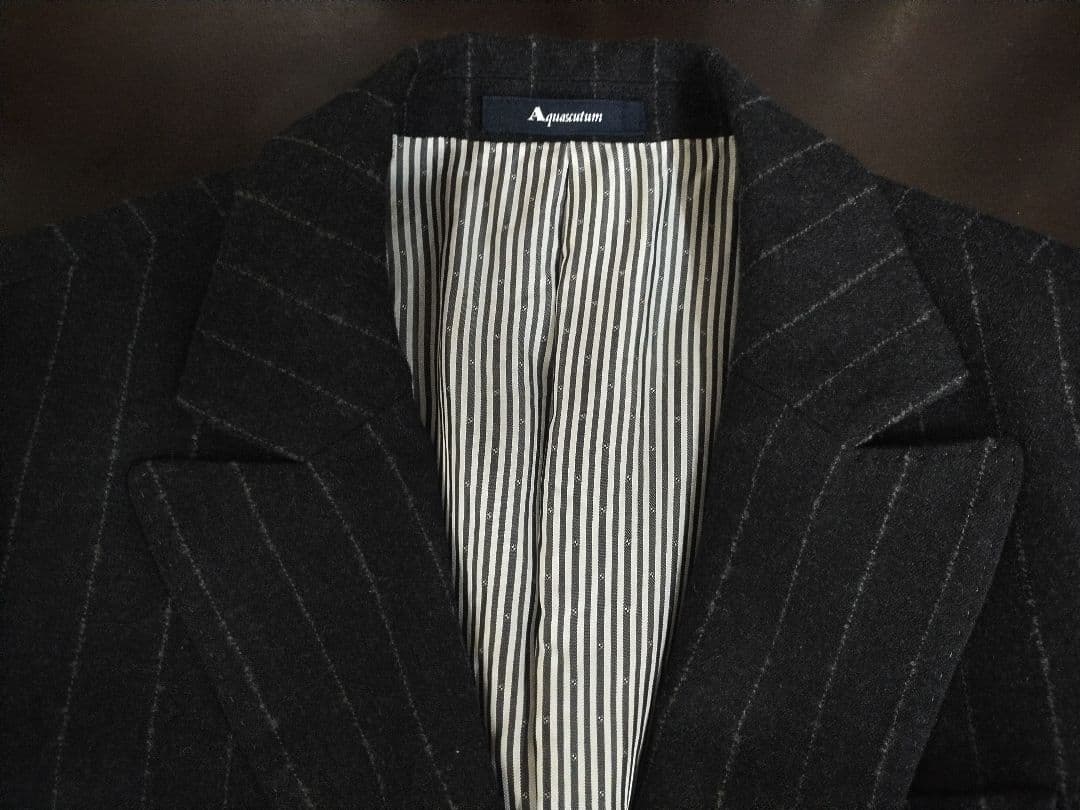 新品未使用 アクアスキュータム スーツ UK8 7号 フラノストライプ