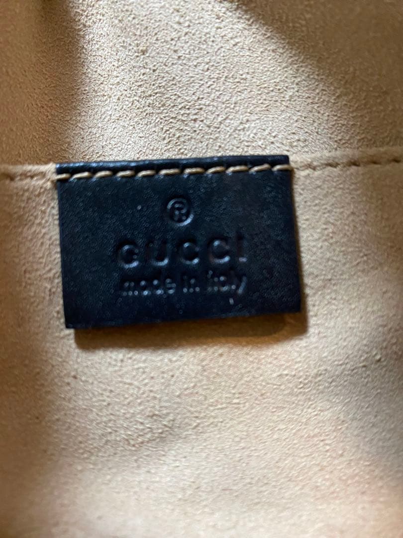 Gucci GGモーメントベルトバック