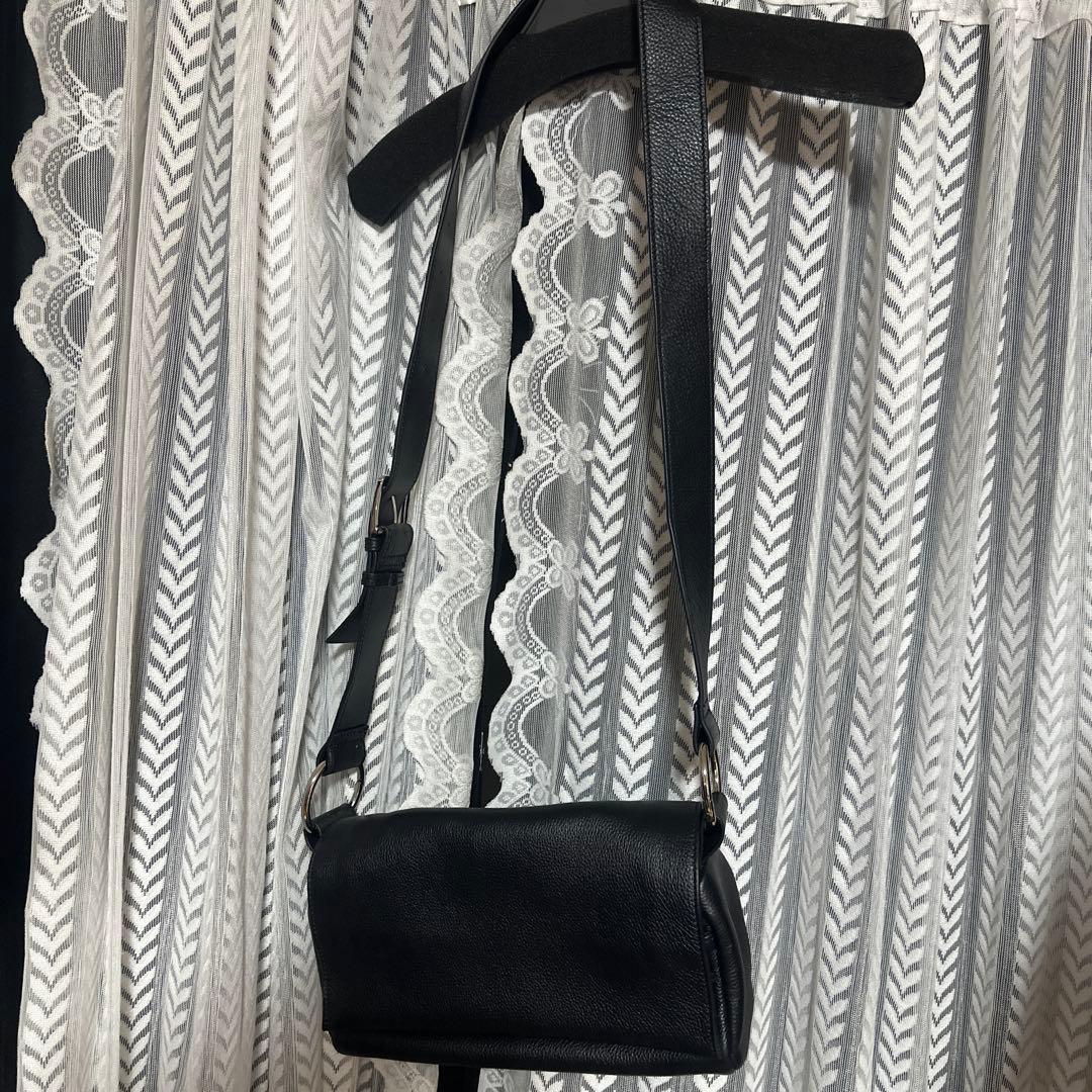 BEARDSLEY （ビアズリー） ＜ベルト付替え可＞ レザーボディバッグ