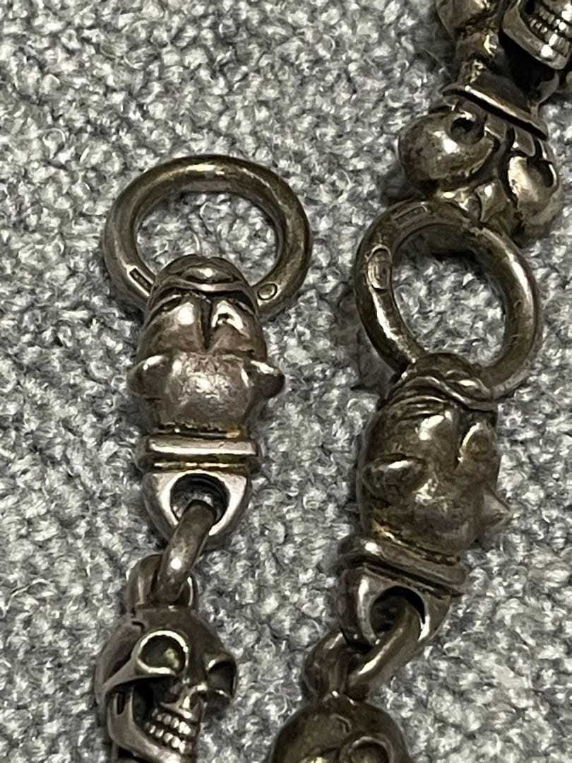 ガボールタイプ レザーウォレット クロスモチーフ スカルウォレットチェーン付き