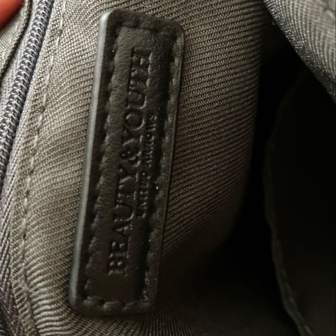 BEAUTY＆YOUTH スクウェア ビックバックルショルダーバッグ