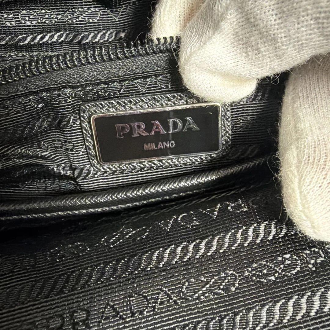 PRADA プラダ トライアングルロゴボデ イバッグショルダーバッグ