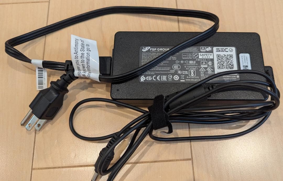 ミニPC Intel NUC10i7 32GB / 256GB / Win 11 Pro