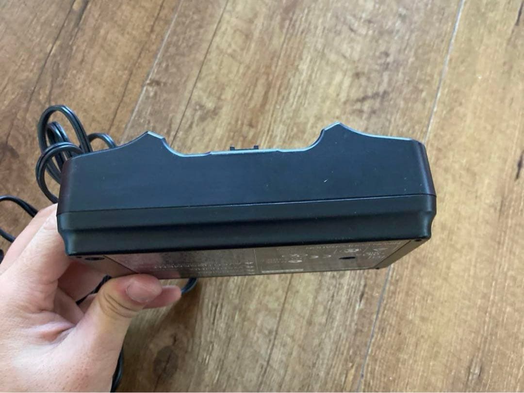 Nikon ニコン quick charger MH-21