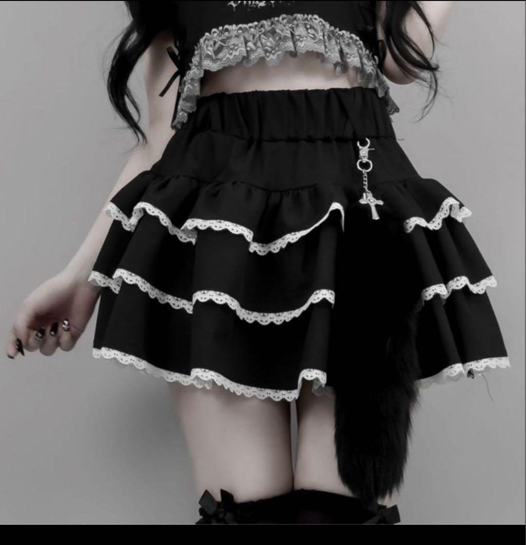 チャーム付きフリルミニスカート【Black】