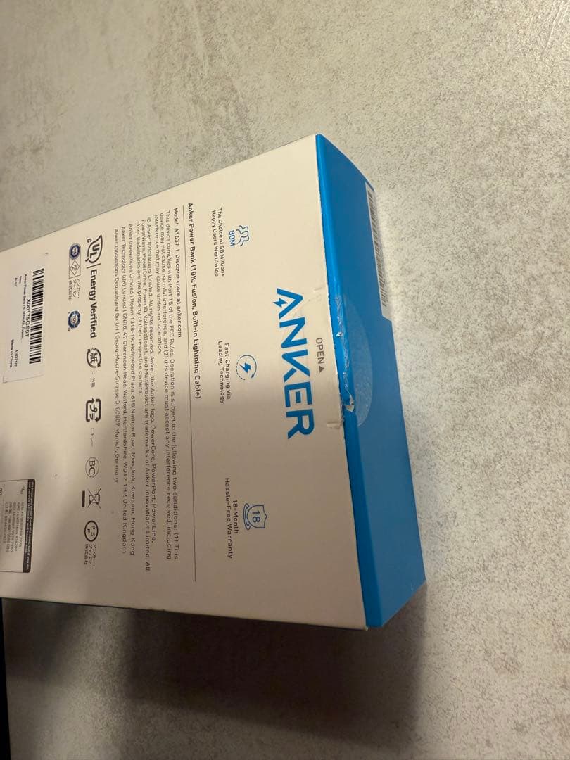 【未使用品】Anker モバイルバッテリー