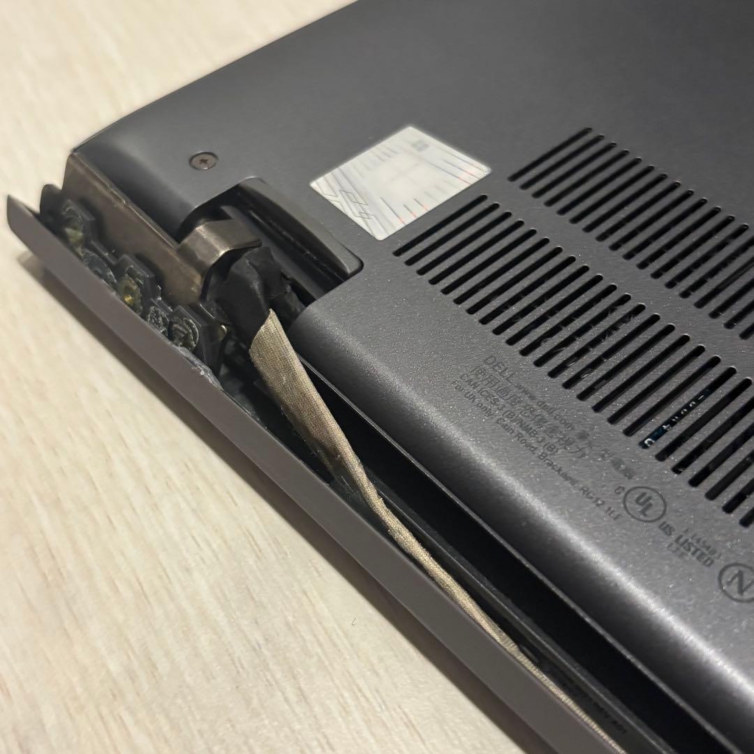 【ジャンク】DELL Vostro 5402 / 8GB / SSD256GB