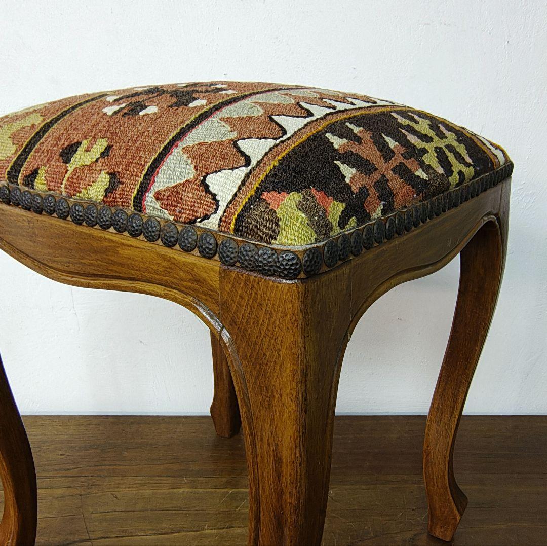 オールドキリム 木製 オーク材 猫足 スツール 椅子