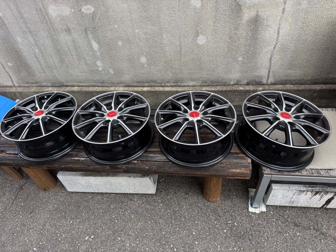 エコフォルム‼️15㌅ヴォクシー‼️ノア‼️美品‼️5穴