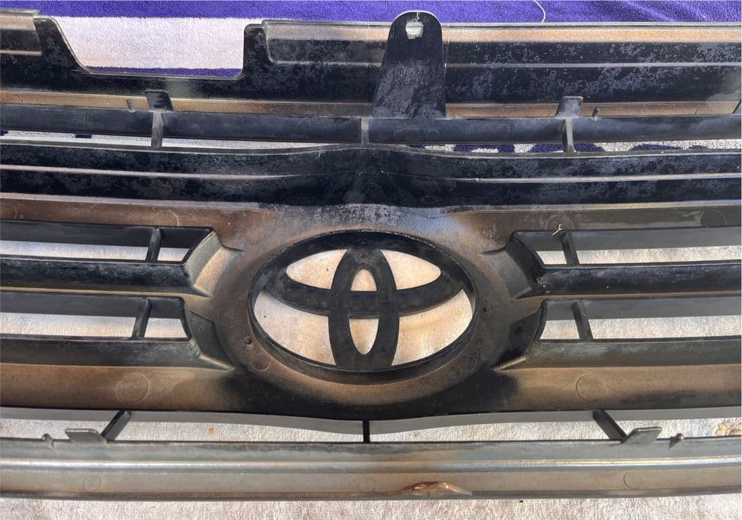トヨタ ランクル100前期 UNCLE FJ100 フロントグリル