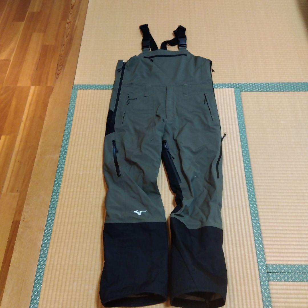 美品Mizuno スキーウェア 2025モデルオリーブグリーン