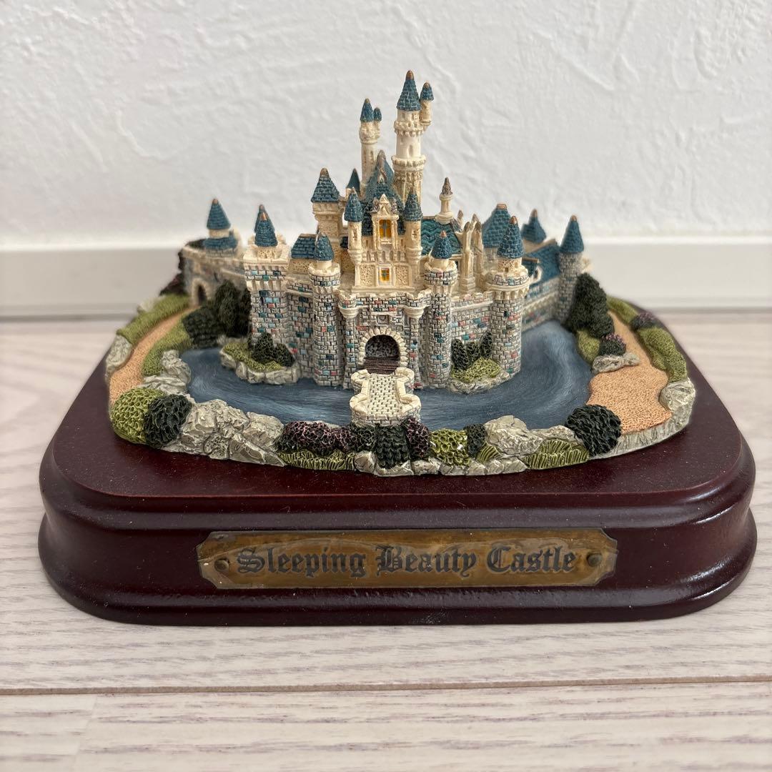FRASERDESING 眠れる森の美女　ディズニー　レトロ　シンデレラ城モデル