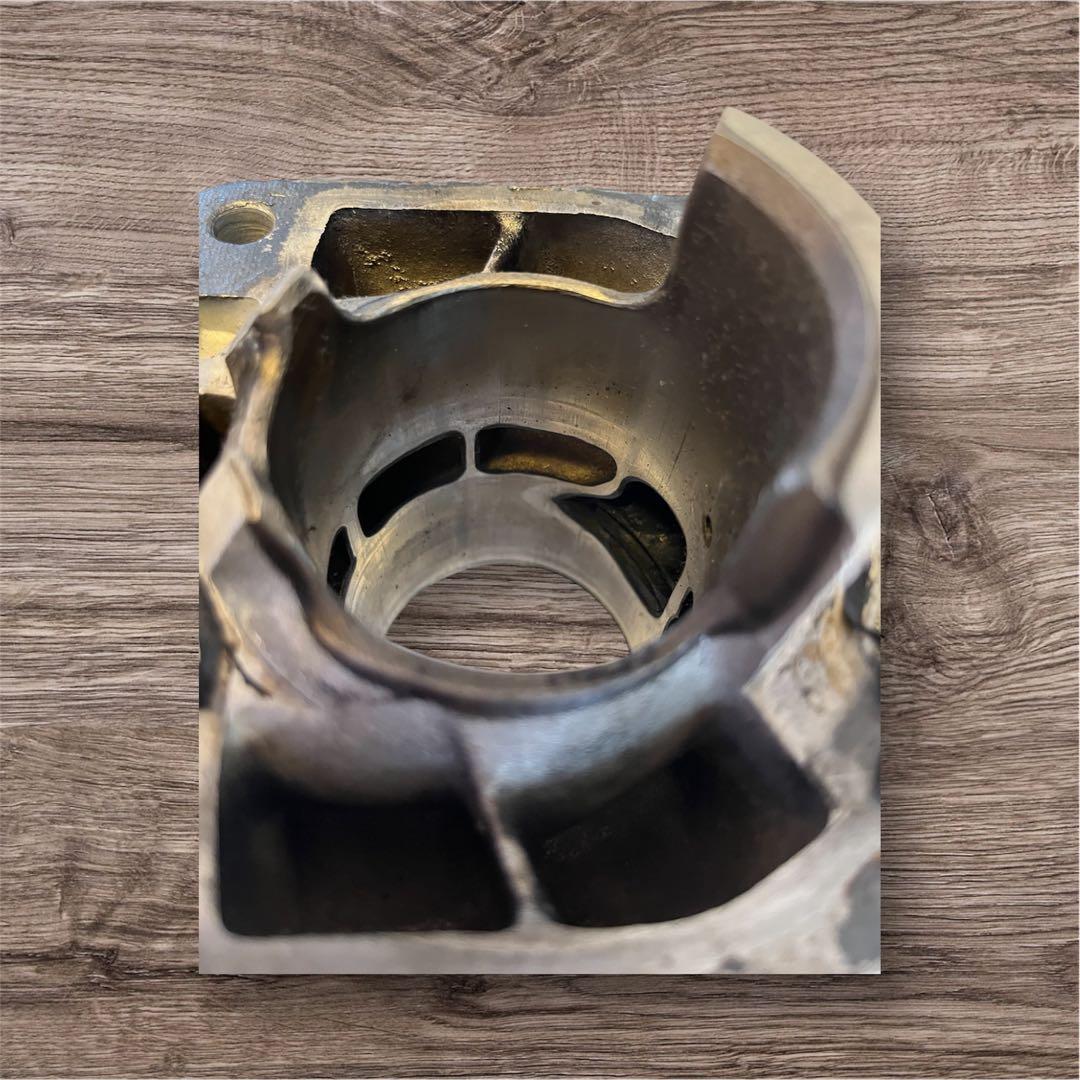 RG125 nf13aガンマ　シリンダー　ジャンク品