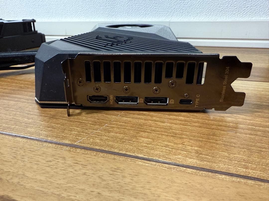 グラフィックボード・グラボ・ビデオカード ASUS ROG-STRIX-LC-RX6800XT-O16G-GAMING