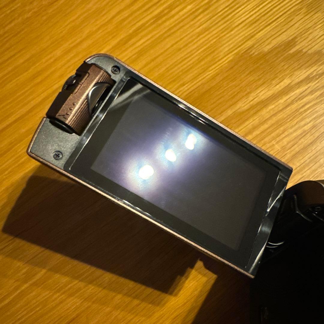 美品　Panasonic HC-W585M ビデオカメラ 本体