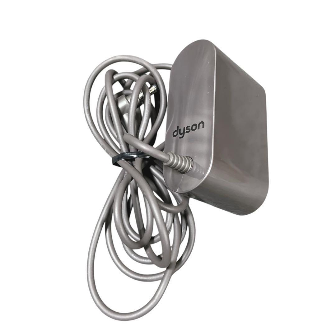 【美品】ダイソン 掃除機 V10 fluffy SV12 フロアドック付き