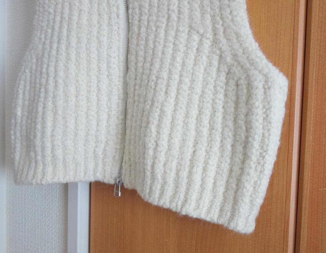 ▼未使用 Curensology ブークレジップニットベスト エクリュ