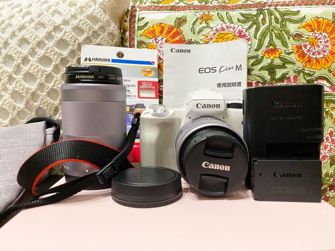 【美品】Canon EOS Kiss M 一眼レフカメラ