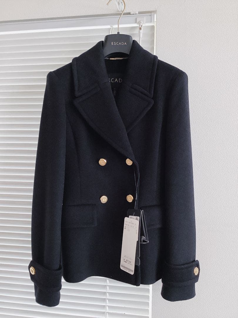 訳あり未使用品【ESCADA】黒ジャケット ピーコート 32 定価272800円