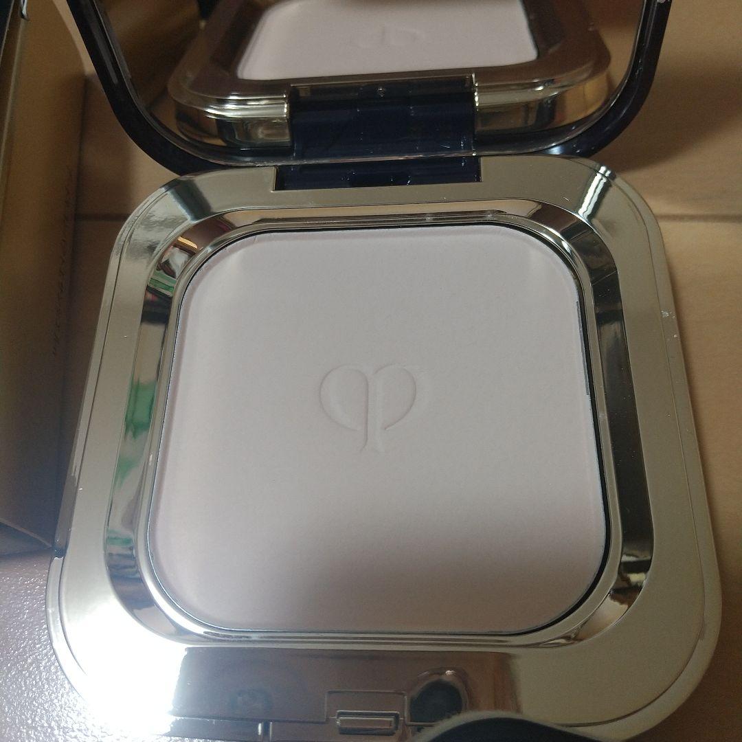 【1度使用のみ】クレドポーボーテ プードルコンパクトエサンシエルn