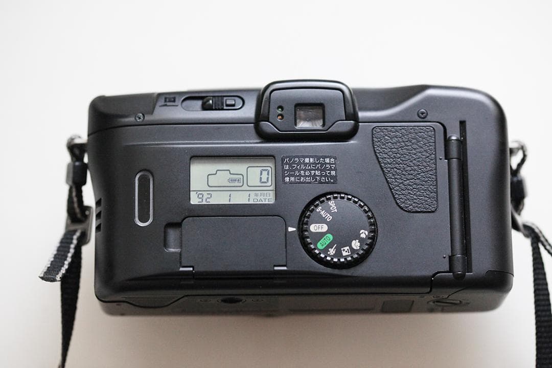 Canon Autoboy S II フィルムカメラ　Q875