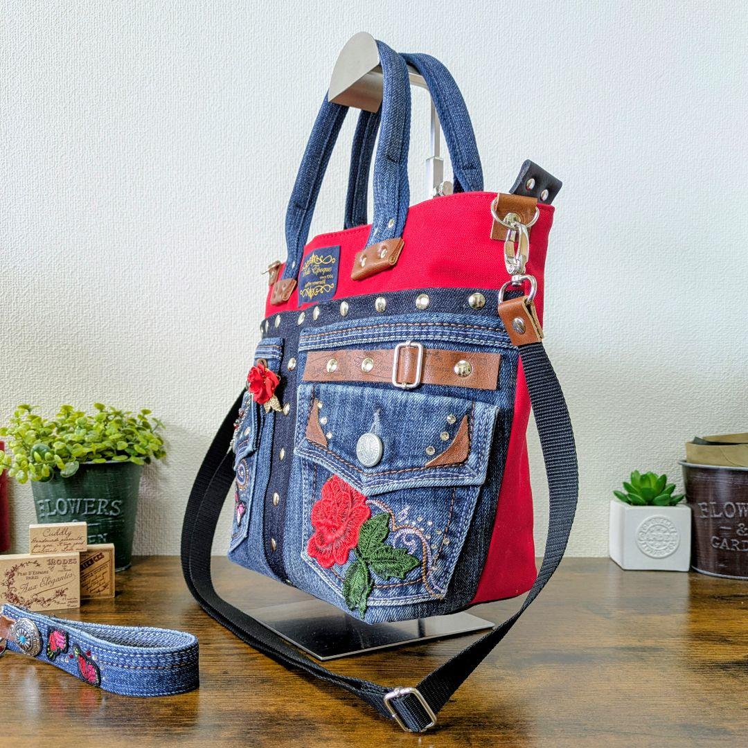 デニムリメイク 2wayトート｜薔薇×バタフライ刺繍・ポケットたくさん・底鋲付き