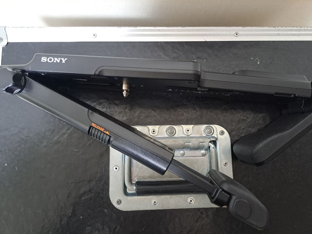 ソニー 4K ビデオカメラ プロ(業務用)