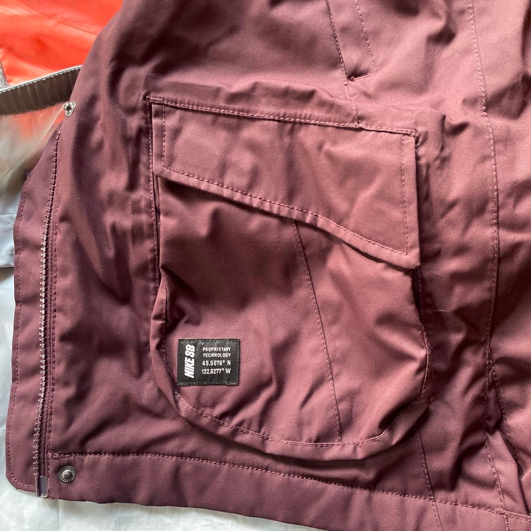スノー仕様のNIKE SBジャケットHUDSON PARKAナイキSB(M)