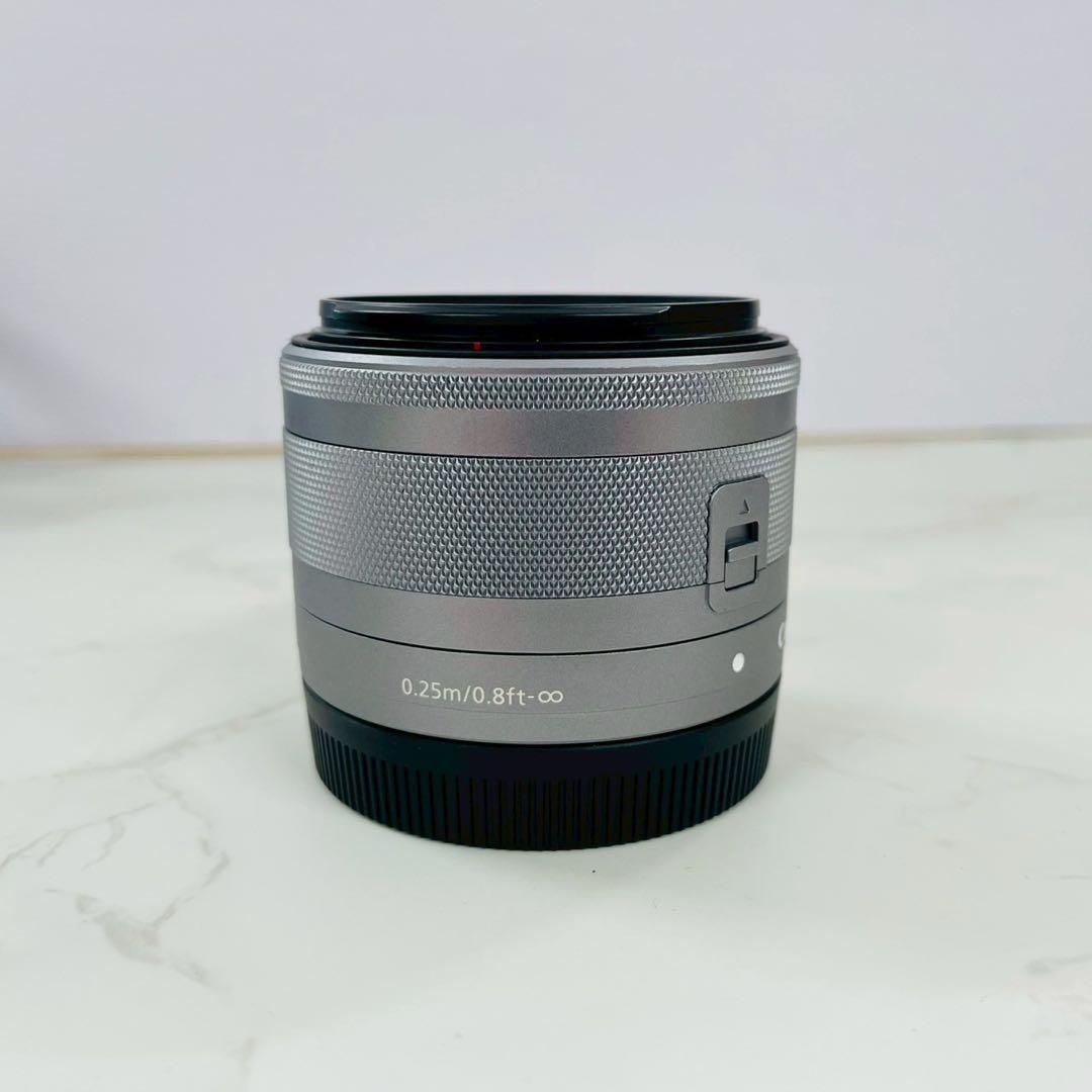 Canon EOS Kiss M EF-M15-45 IS STM レンズキット