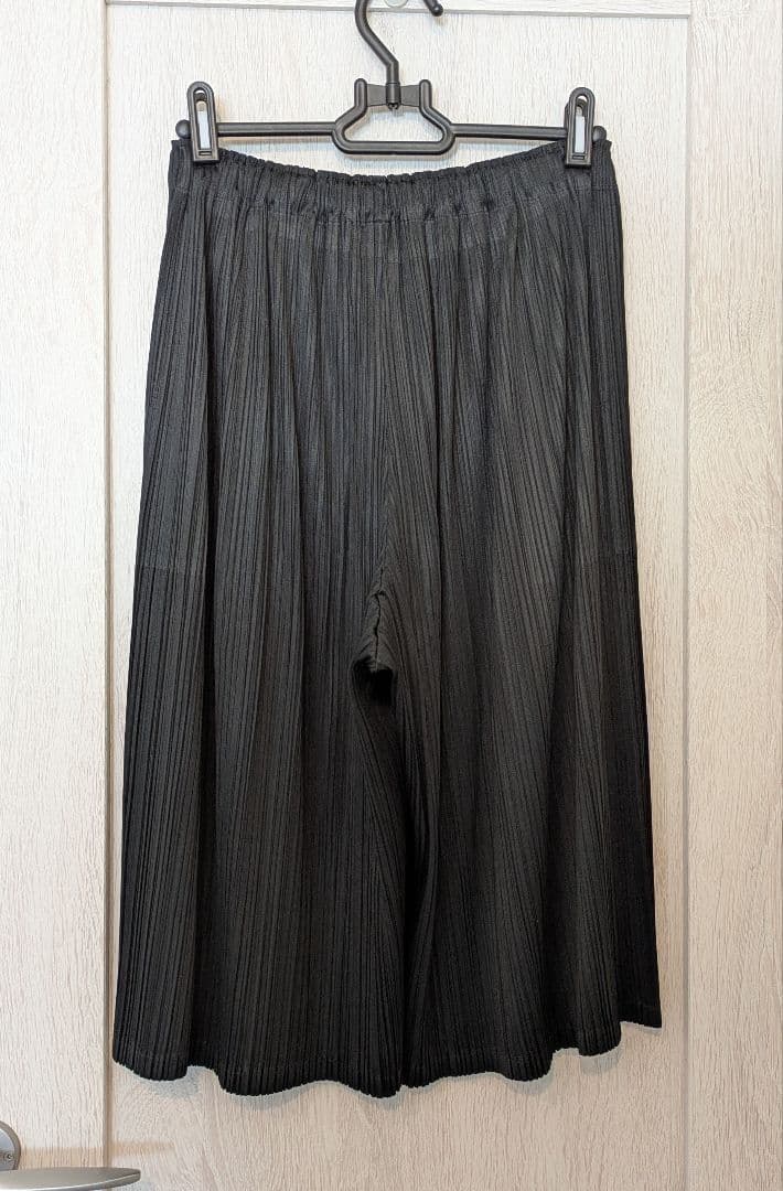 プリーツプリーズ ガウチョパンツ 黒