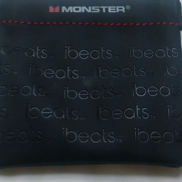 ビーツイヤホン