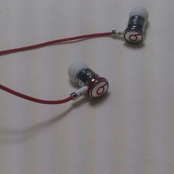 ビーツイヤホン