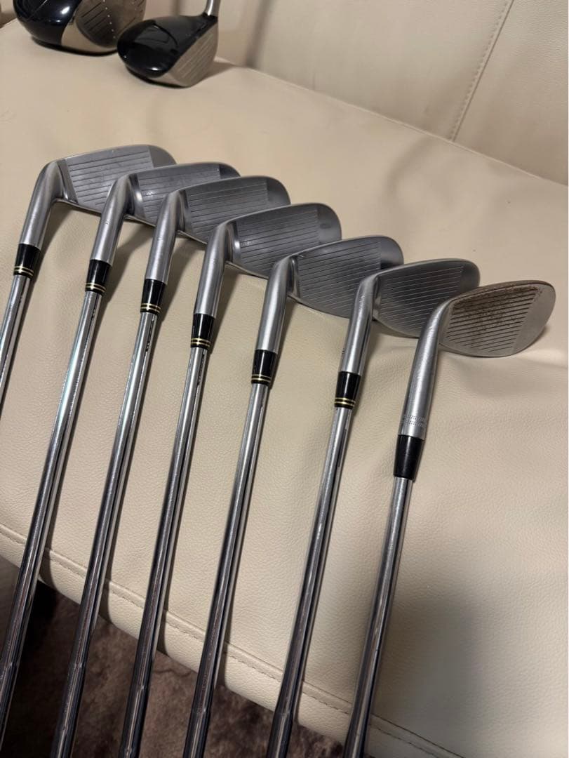 【送料込み】激安　キャロウェイ　テーラーメイド　タイトリスト 豪華ゴルフセット