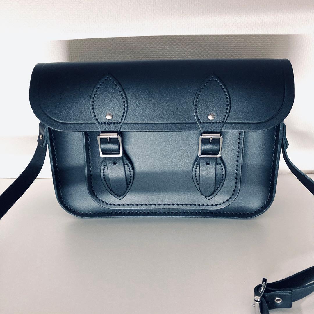 サッチェルバッグ　レディース メンズ　ショルダーバッグ　　ミニマル　コンパクト