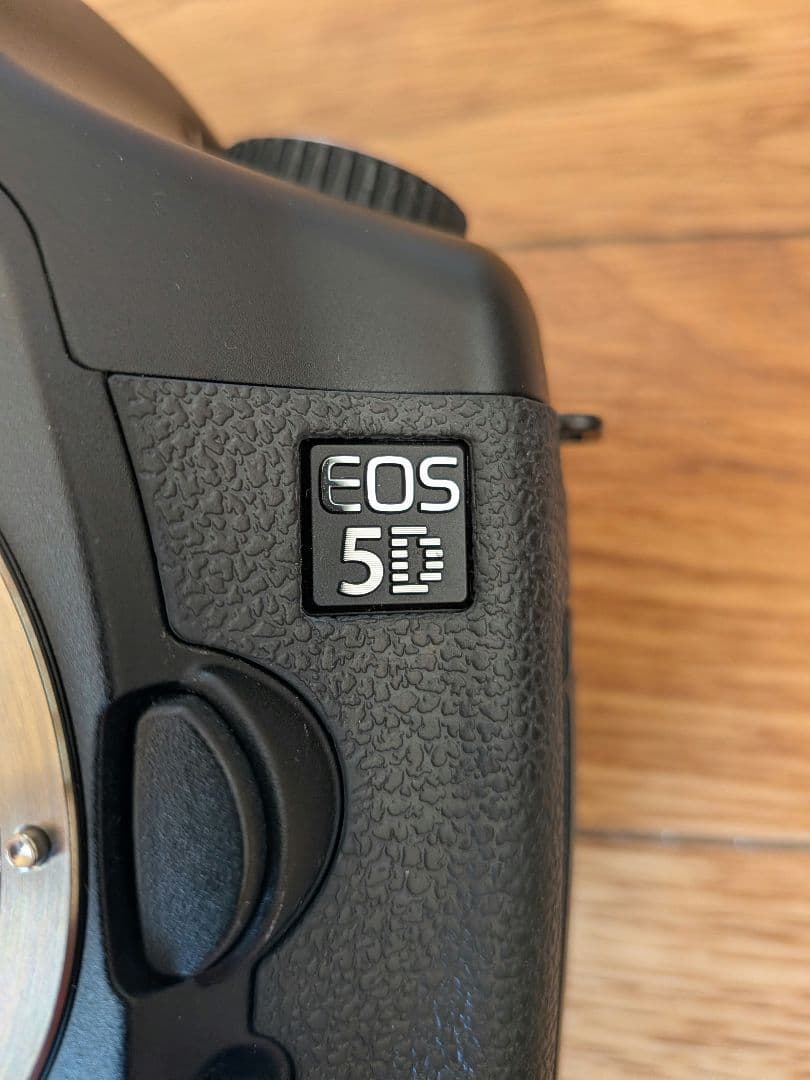 エ*マ様 【ジャンク品】Canon EOS 5D デジタル一眼レフカメラ