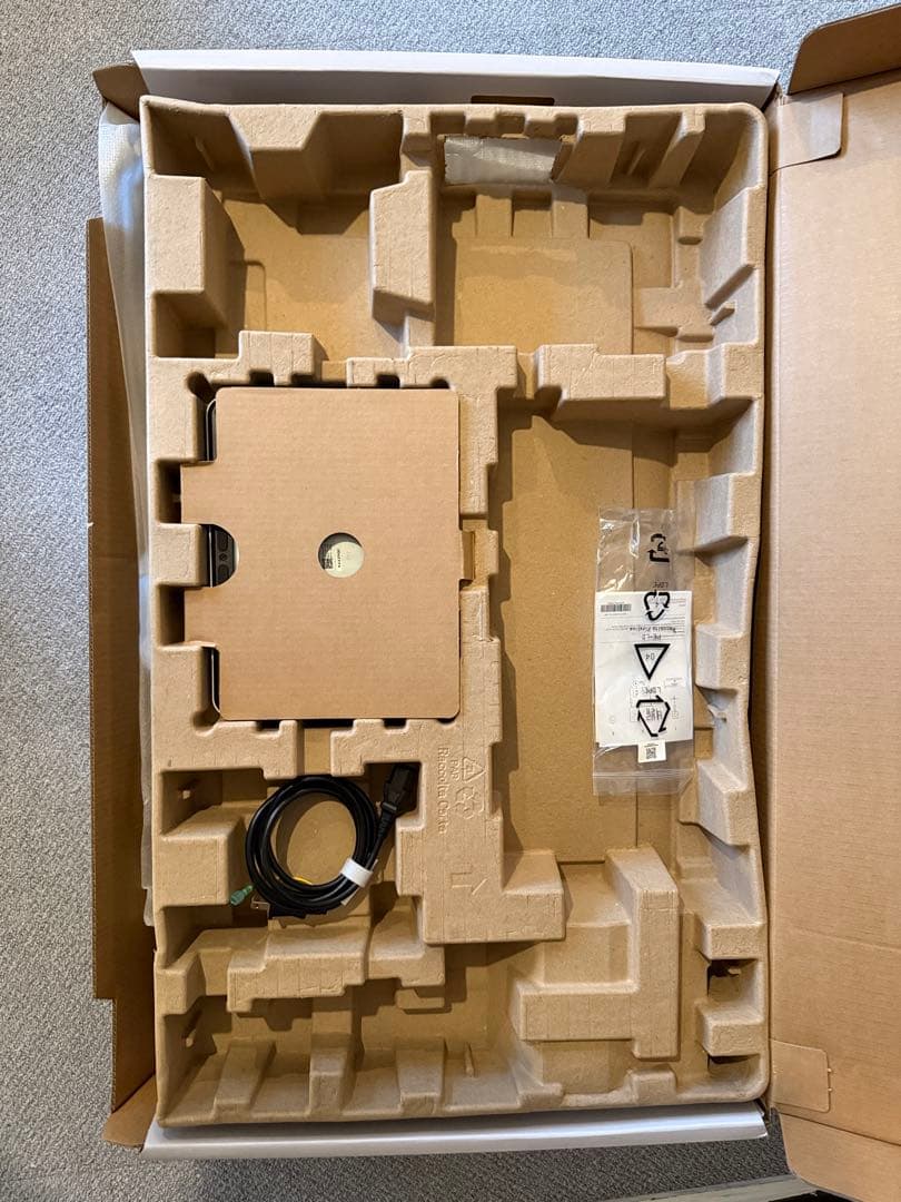 DELL S3225QC 4k 32インチOLEDモニター