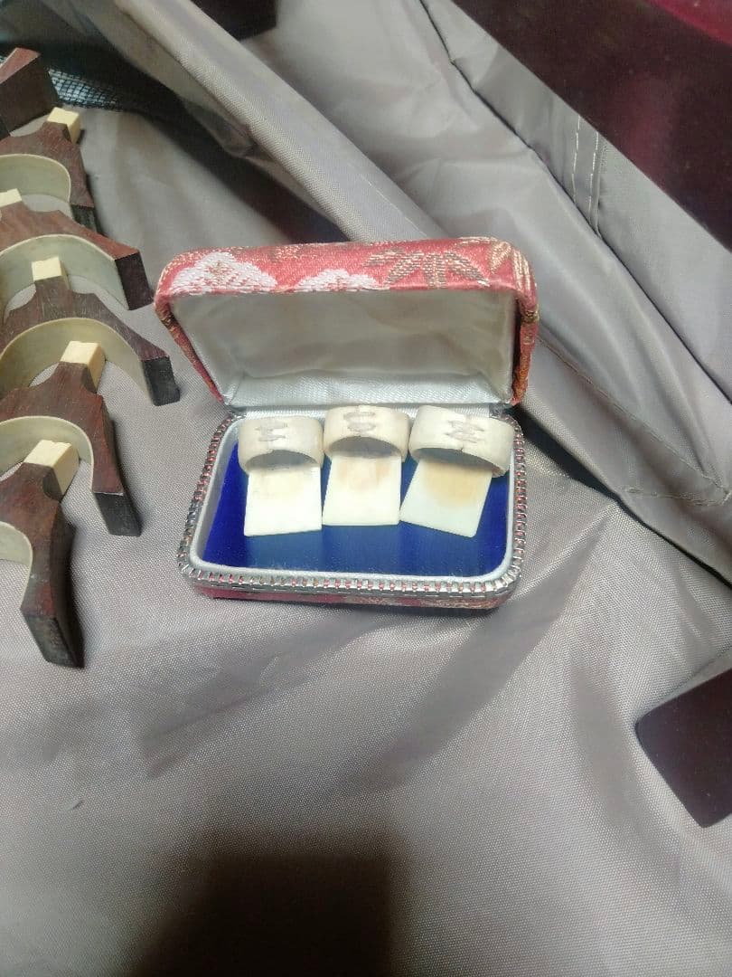 箏 琴 13弦 弦楽器 伝統楽器 お琴 レトロ 詳細不明 琴台 琴枕 琴爪