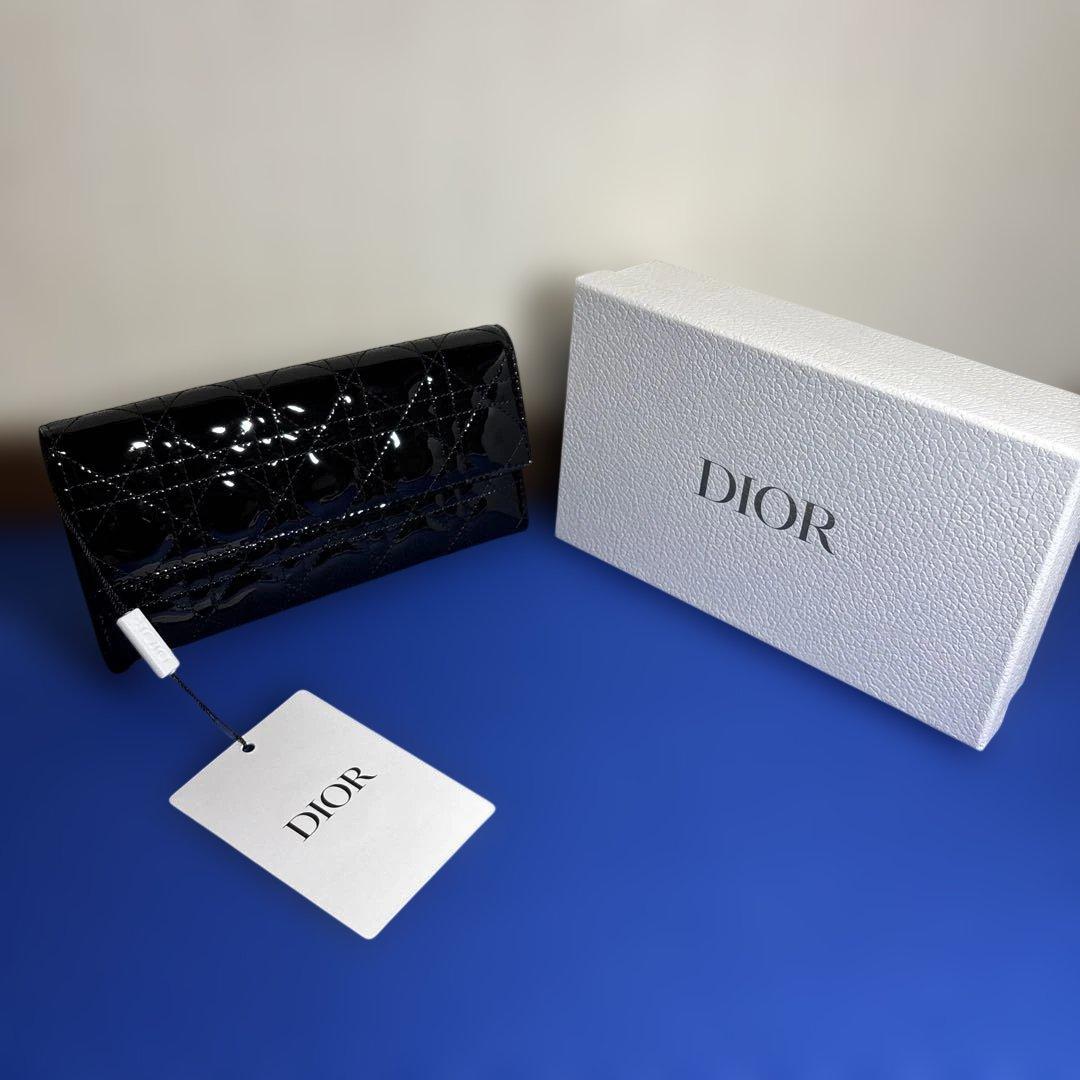 Dior ブラック エナメルレザー 長財布